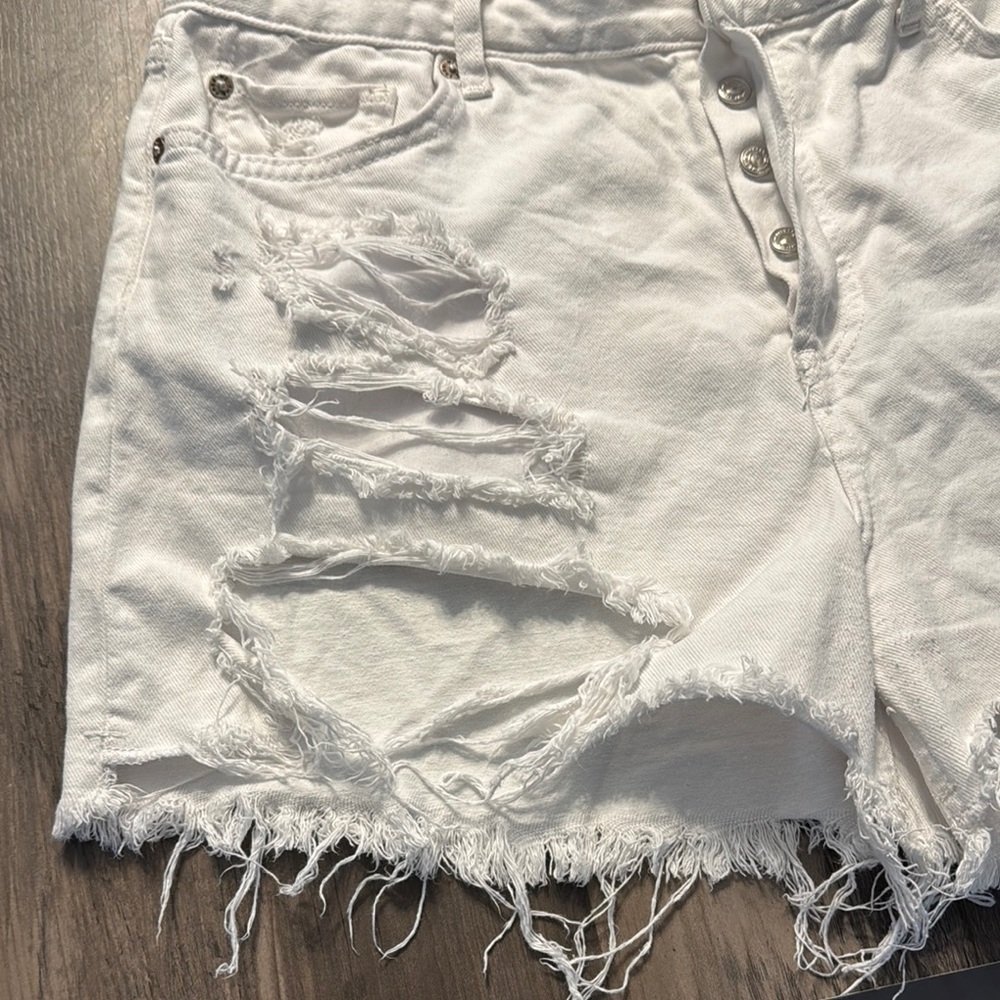 Free People We The Free White Distressed Jean Shorts Frayed Hem - Picture 4 of 6